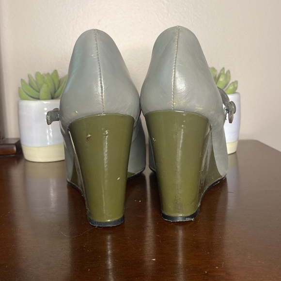 Kenneth Cole Wedges - Picture 3 of 7